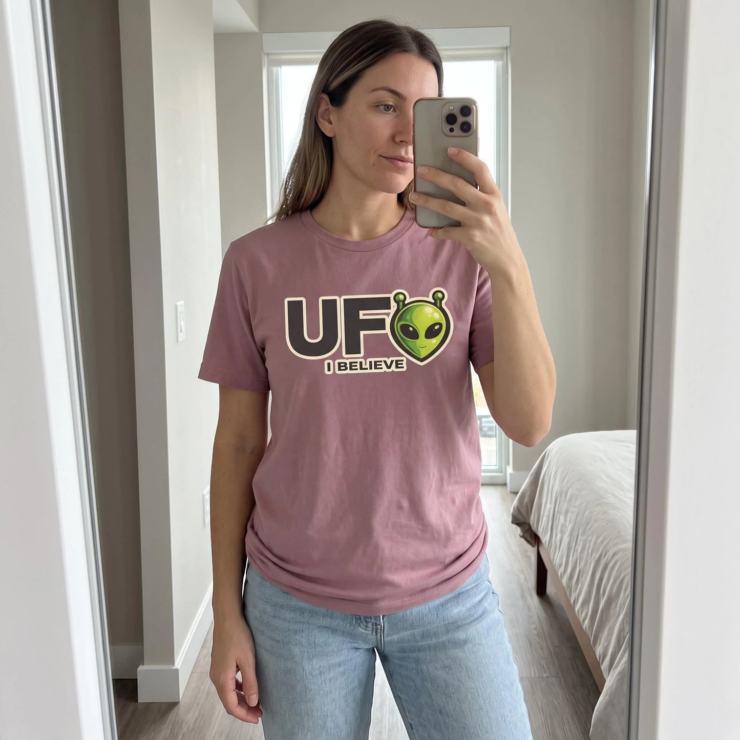 UFO I Believe Alien Graphic T-Shirt