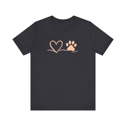 Unisex Jersey Stylish Pet Lover Tee - Heart & Paw Design, Gift for Dog Lovers, Animal Lovers T-Shirt, Perfect for Birthdays, Casual Wear, Dog Mom Tee