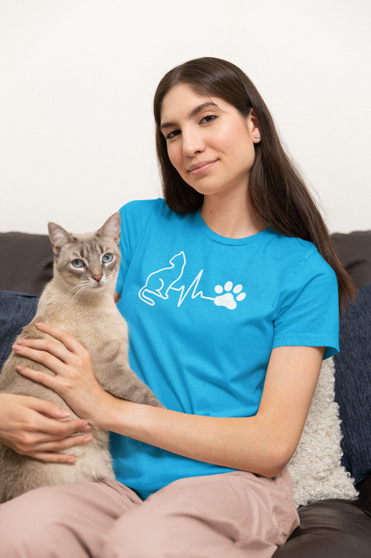 Cat Lover's Boyfriend Tee - Perfect for Pet Owners, Gift for Animal Lovers, Cute and Comfy Shirt, Casual Wear, Cat Mom Tee