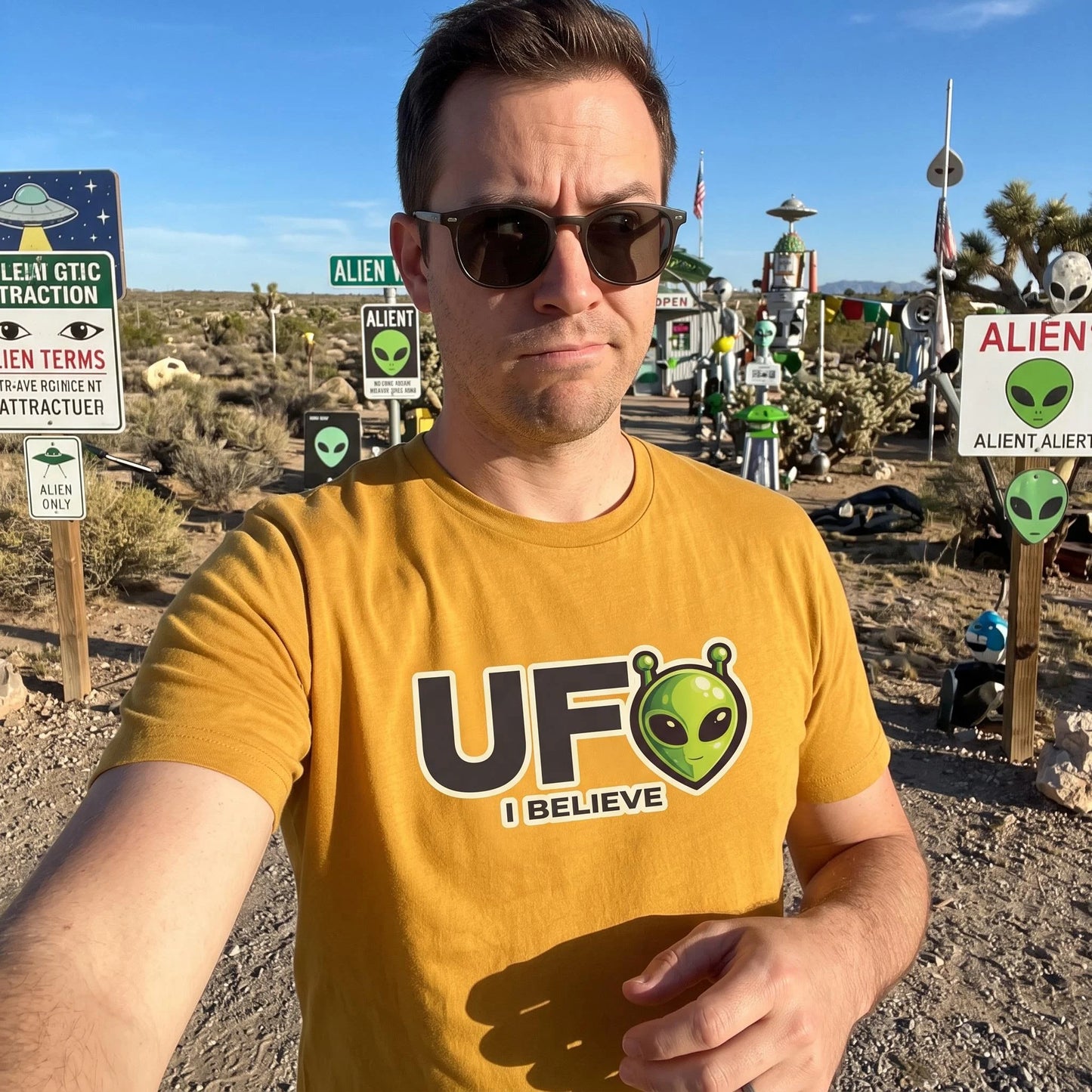 UFO I Believe Alien Graphic T-Shirt